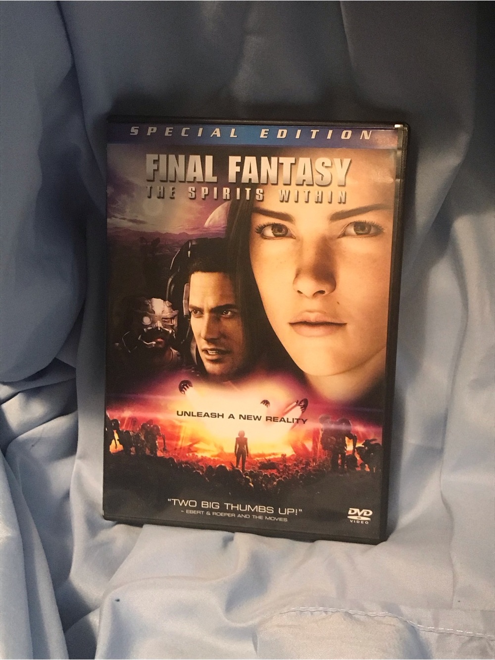 Final Fantasy: The Spirits Within Special Edition DVD - Purple & Orange Artwork